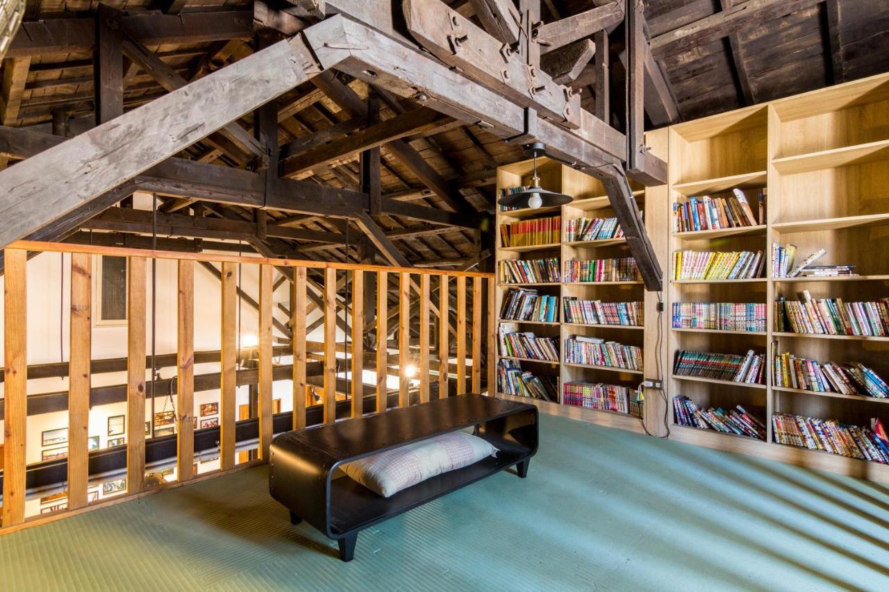Pisces Youth Hostel T'ai-tung Buitenkant foto
