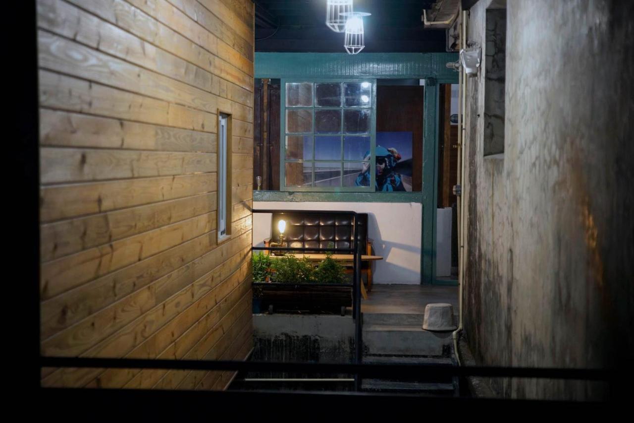 Pisces Youth Hostel T'ai-tung Buitenkant foto