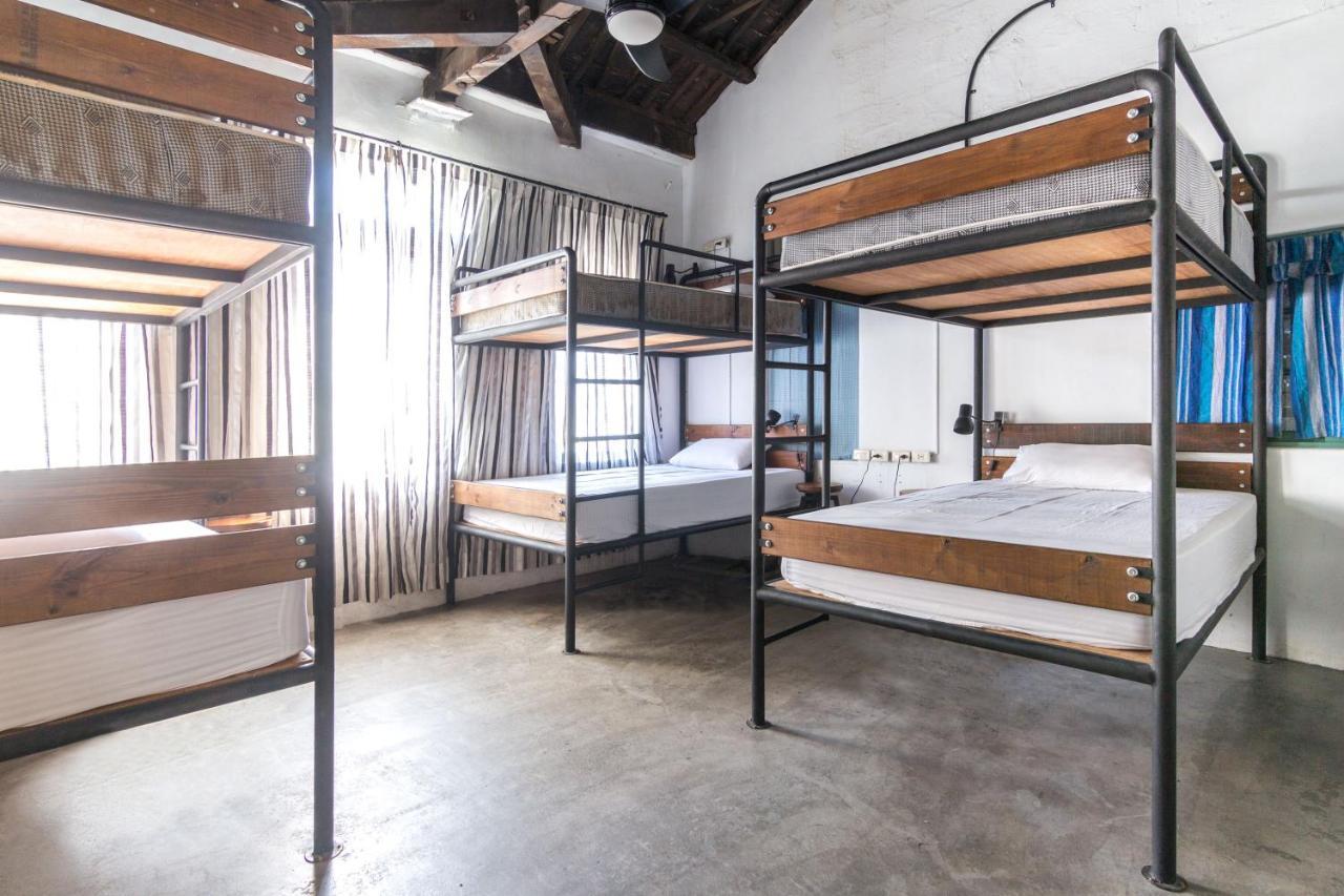 Pisces Youth Hostel T'ai-tung Buitenkant foto